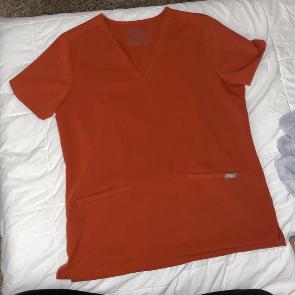 Figs two pocket scrub top